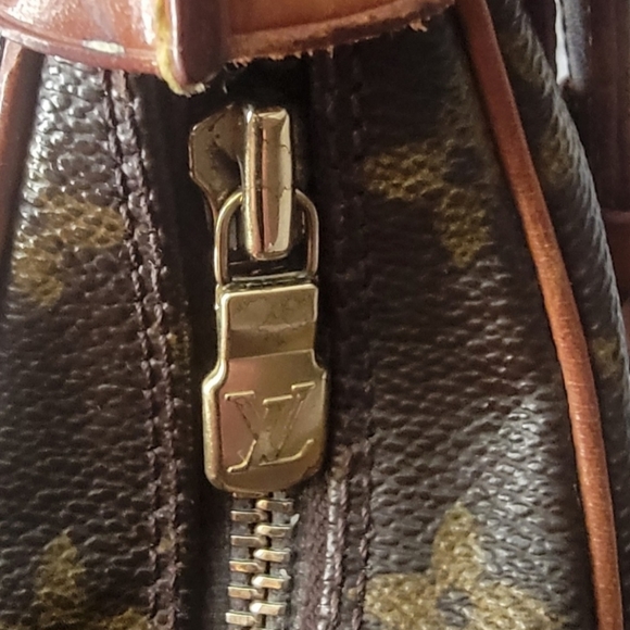 Louis Vuitton Boulogne monogram pm - Picture 15 of 16